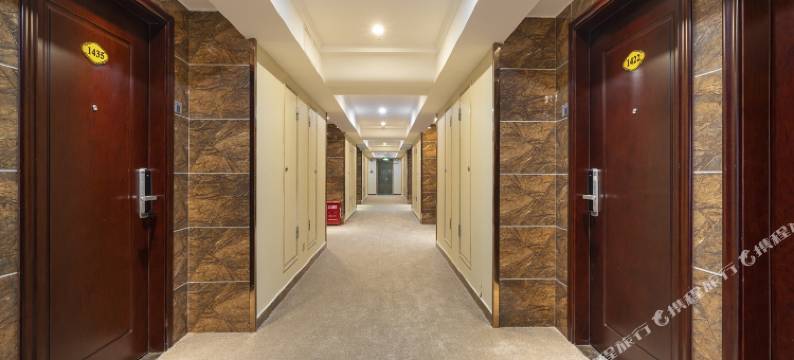 深圳木棉湾酒店(罗湖老街地铁站店)图片