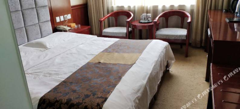 庆阳德怡商务宾馆(庆阳三中店)图片