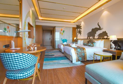 Longemont Zoo Hotel Hotel Overview