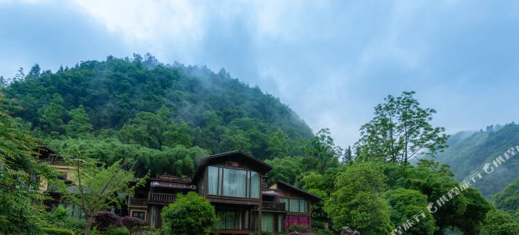 十二背后双河客栈图片