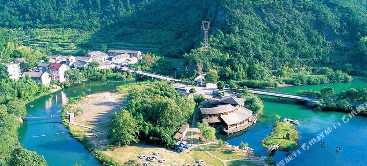 桐庐芦茨依山伴水农家乐图片