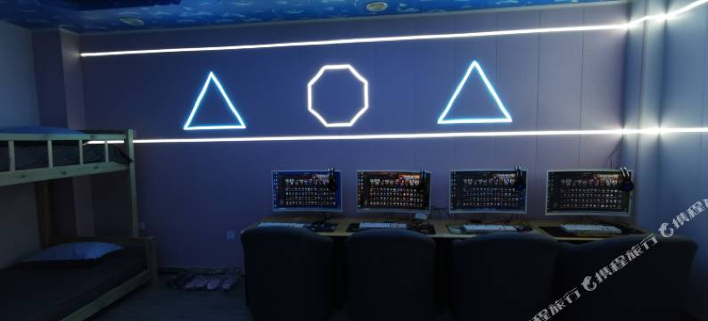 青岛蓝星电竞宾馆图片