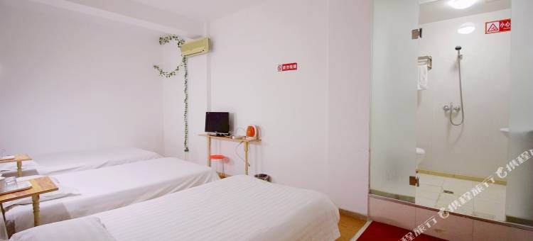 易佰连锁旅店(青岛栈桥店)图片