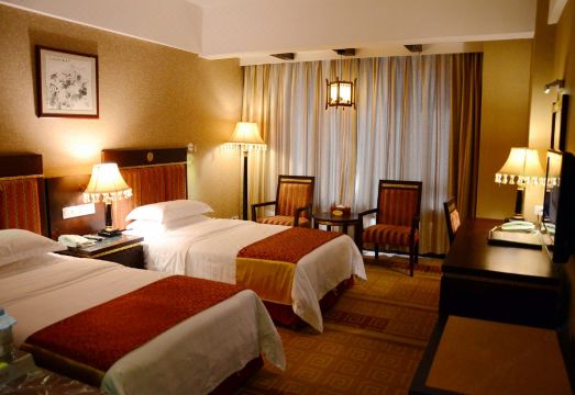 Jasper International Hotel Hotel Overview