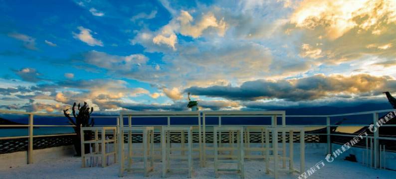 大理双廊喝茶看云海景客栈图片