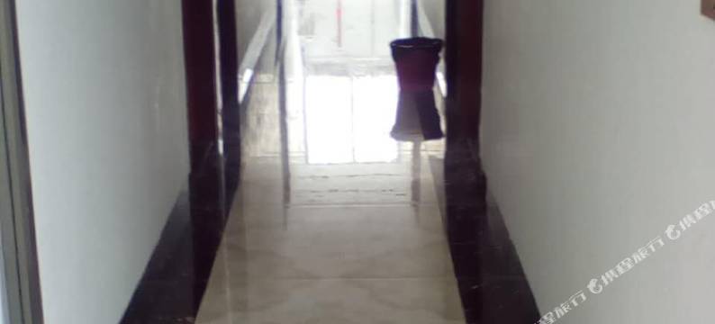 建始小西湖情缘宾馆图片