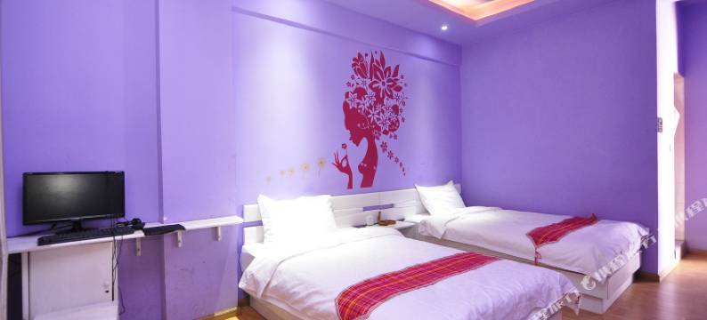 新平次时代主题酒店图片