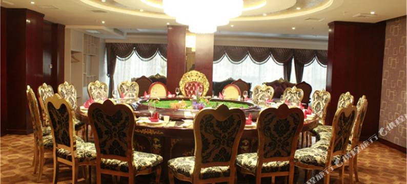 嘉鸿酒店(天汉湿地公园桥南广场店)图片