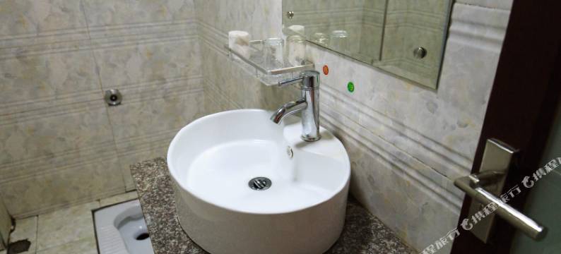 逸嘉酒店(鑫来二店)图片