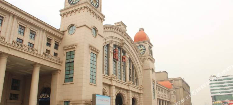 速8酒店(武汉汉口火车站泛海CBD店)图片