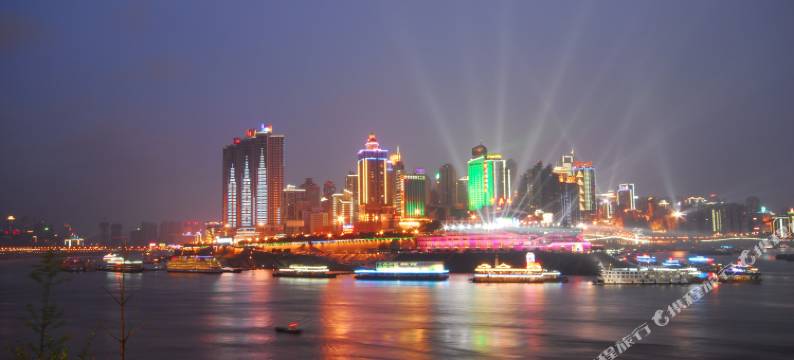 不穿秋裤的艺术青年旅舍(重庆解放碑中心店)图片