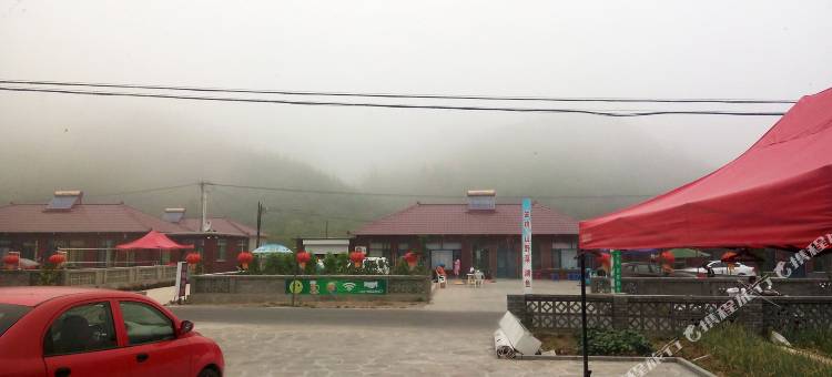 宽甸东北老乡家院图片