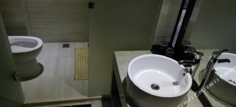 金十月宾馆(襄阳二汽悦活荟店)图片