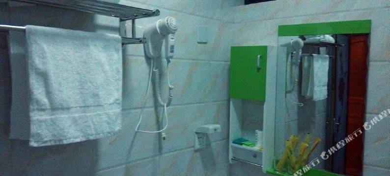 洱源金城酒店图片