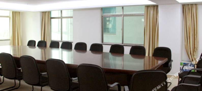 珊瑚海25小时连锁酒店(海口银湖店)图片