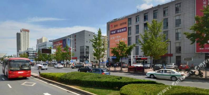 东北明珠酒店(大连开发区安盛购物广场万达广场店)图片