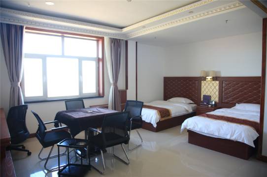 靖宇鹿鸣大酒店