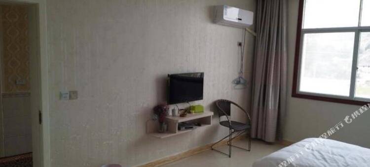 平江湘色满园客栈图片