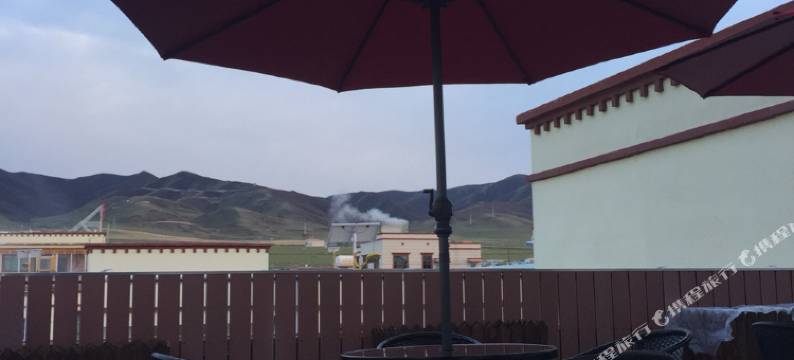 青海湖莫热林卡酒店(二郎剑景区店)图片