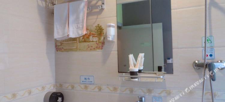 云来住宿(深圳北站店)图片