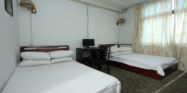 鄄城县晨鹤宾馆