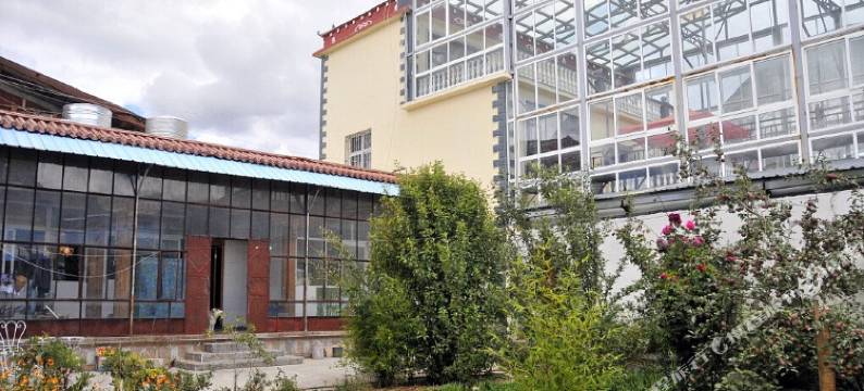 香格里拉花儿别院图片