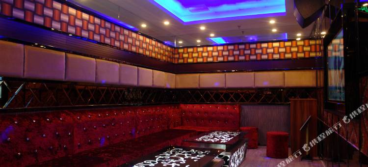 赤峰美林谷四季山酒店图片