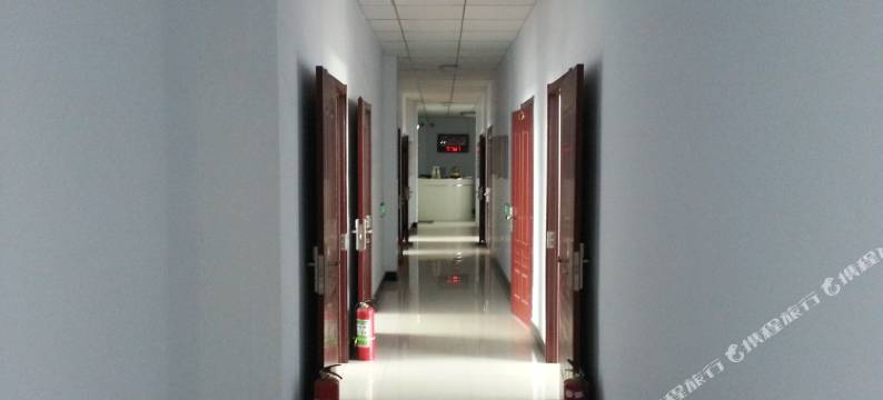 集安七彩天和宾馆图片