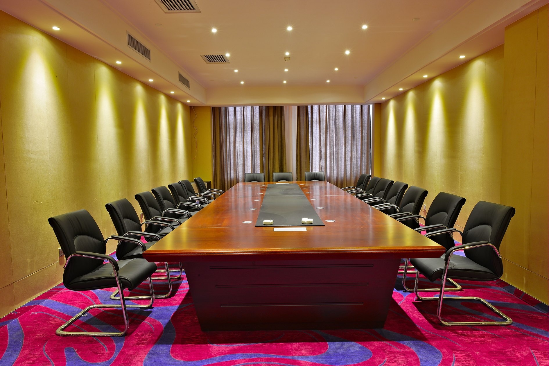 Realon Hotel Over view