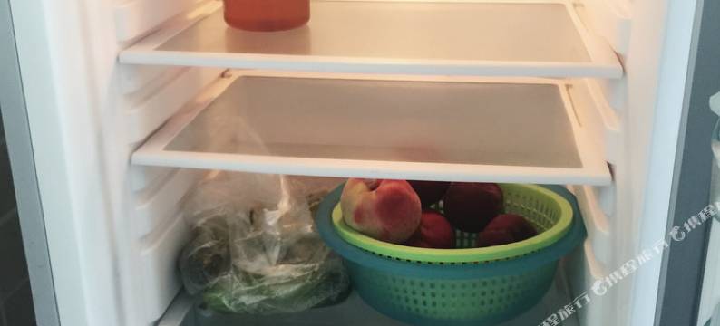 威海拖鞋穿反了民俗小店图片