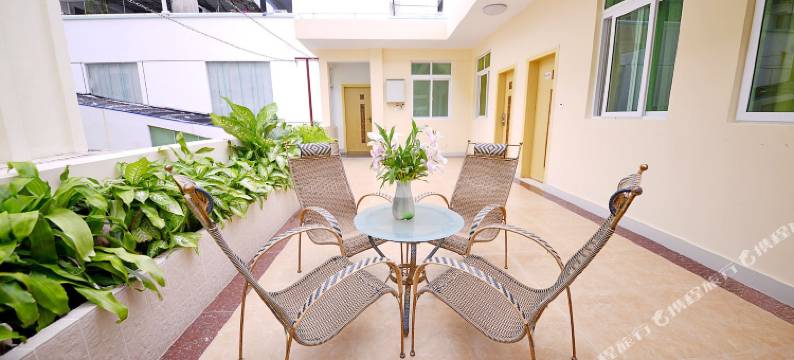 三亚鸿芳雅居酒店图片