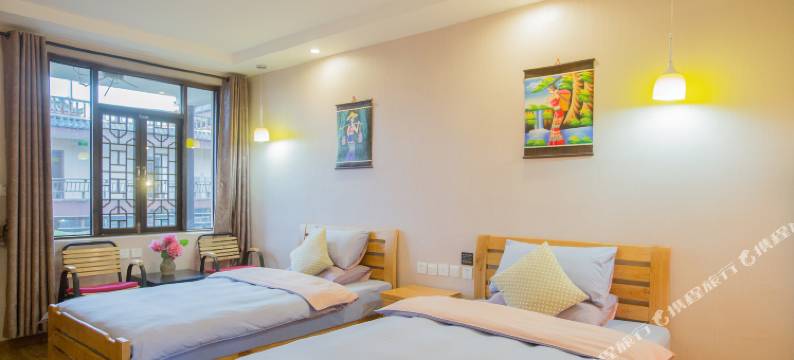 泸沽湖普米阳光客栈图片