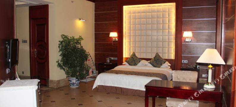 阿拉善左旗庆华大酒店图片