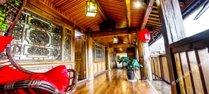 丽江浅林郡客栈图片