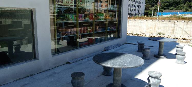 天堂寨栖于山寨民宿图片