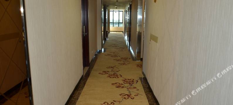 茂名名轩假日酒店图片