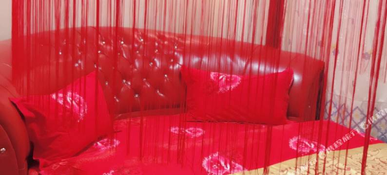 郑州致青春时尚主题酒店中原万达店图片