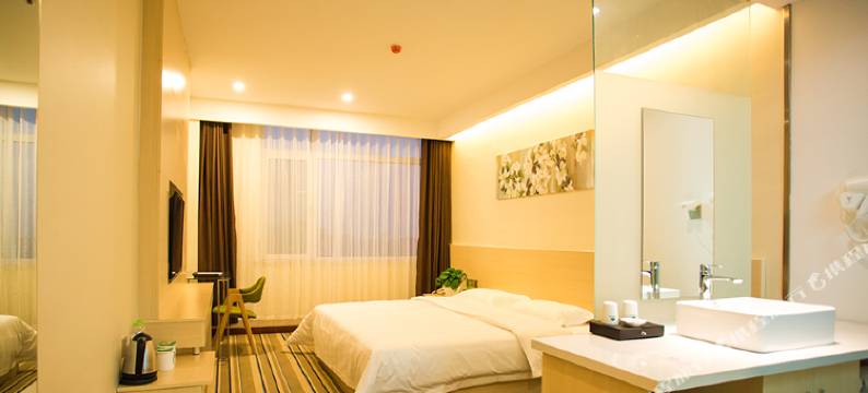 青岛赫润酒店(动车小镇店)图片