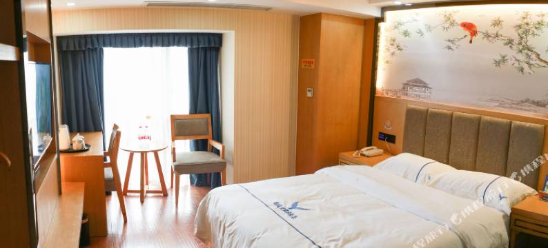 成都瑞儀特假日酒店(东郊记忆成都理工大学店)图片