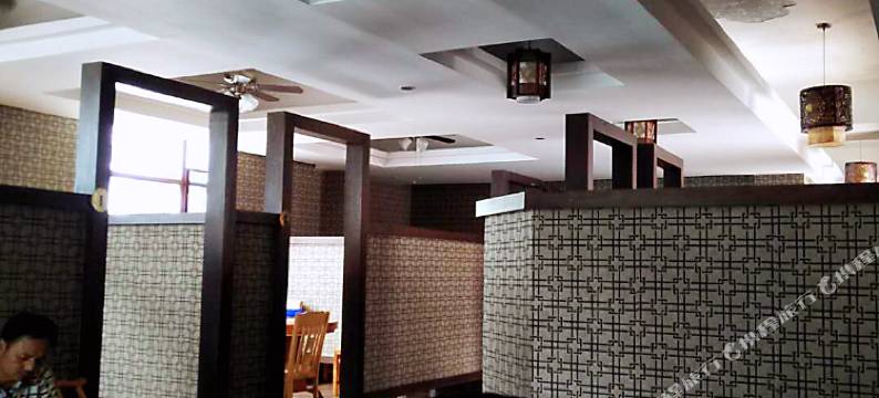 薄刀峰风景区鹤龙山庄图片