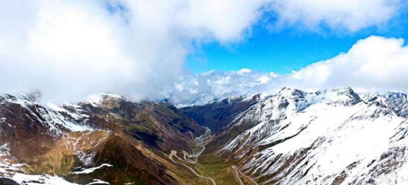 四姑娘山观山印枂客栈图片