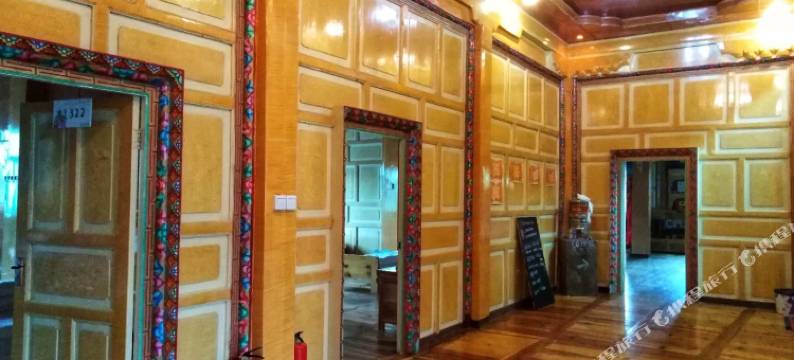 稻城自说自话客栈图片