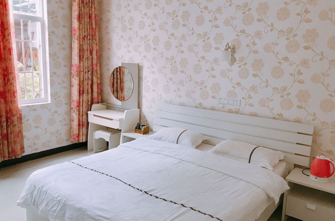 Dali 1981 Inn Hotel Reviews And Room Rates - 