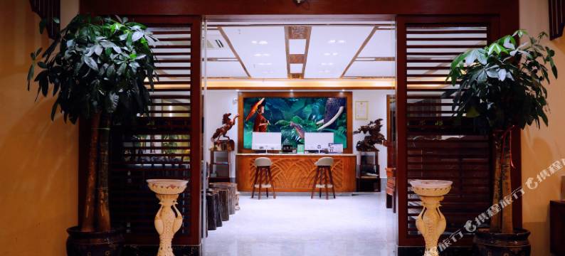 玺悦澜山主题客栈(西双版纳景洪市告庄西双景星光夜市店)图片