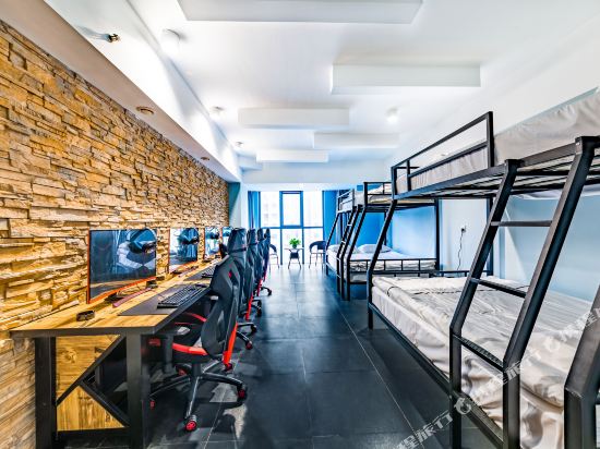 鲜鲜水果吧(雄楚一号店)