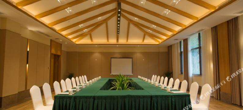 洪雅岷江东湖·瓦屋山居温泉度假酒店图片