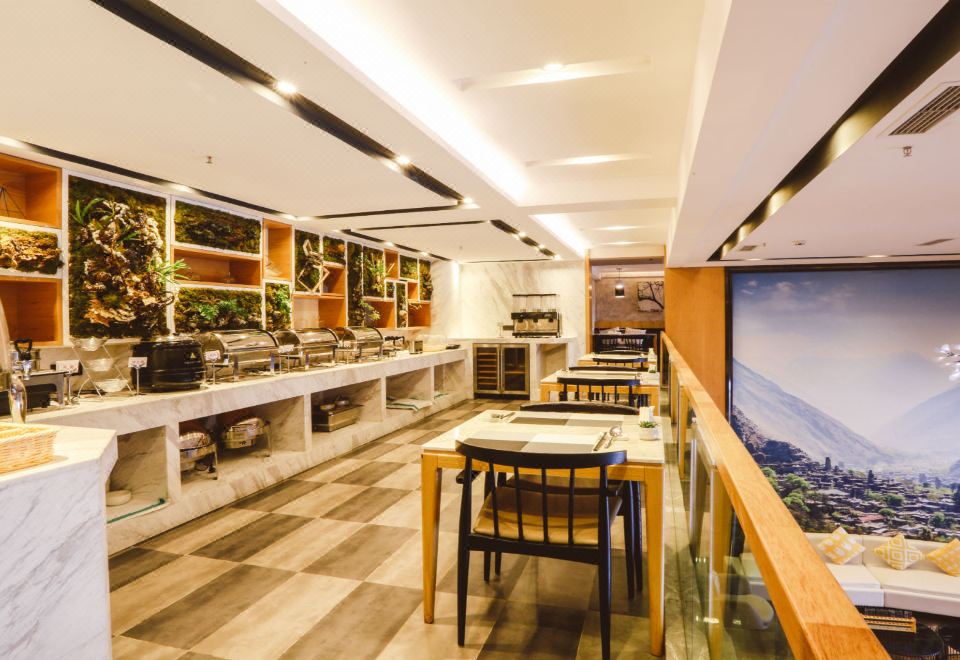 Boshe Chengdu Baicao Road Metro Station Hotel Overview