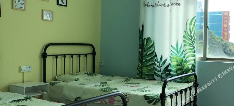 涠洲岛花儿开了海边客栈图片