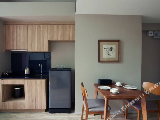 花築·曼谷沙吞布拉思慕酒店