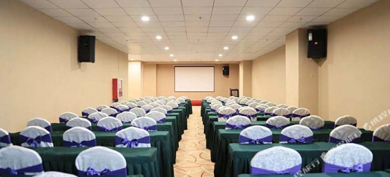 艾丽金座酒店(安顺黄果树大街火车站店)图片